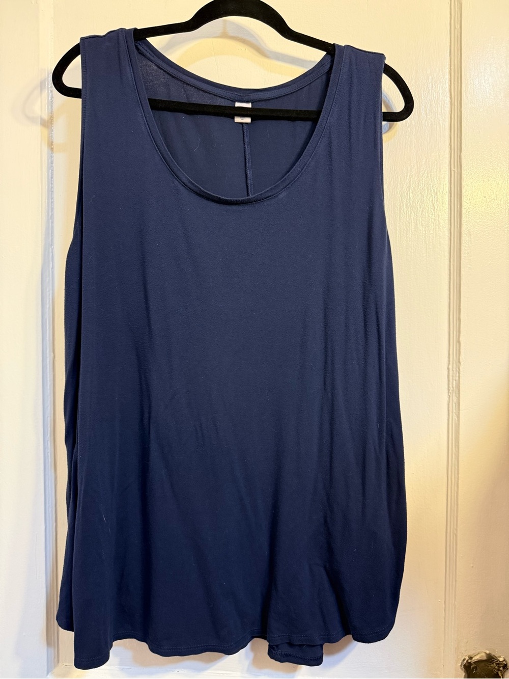 Old Navy Navy Scoop Neck Tank Top